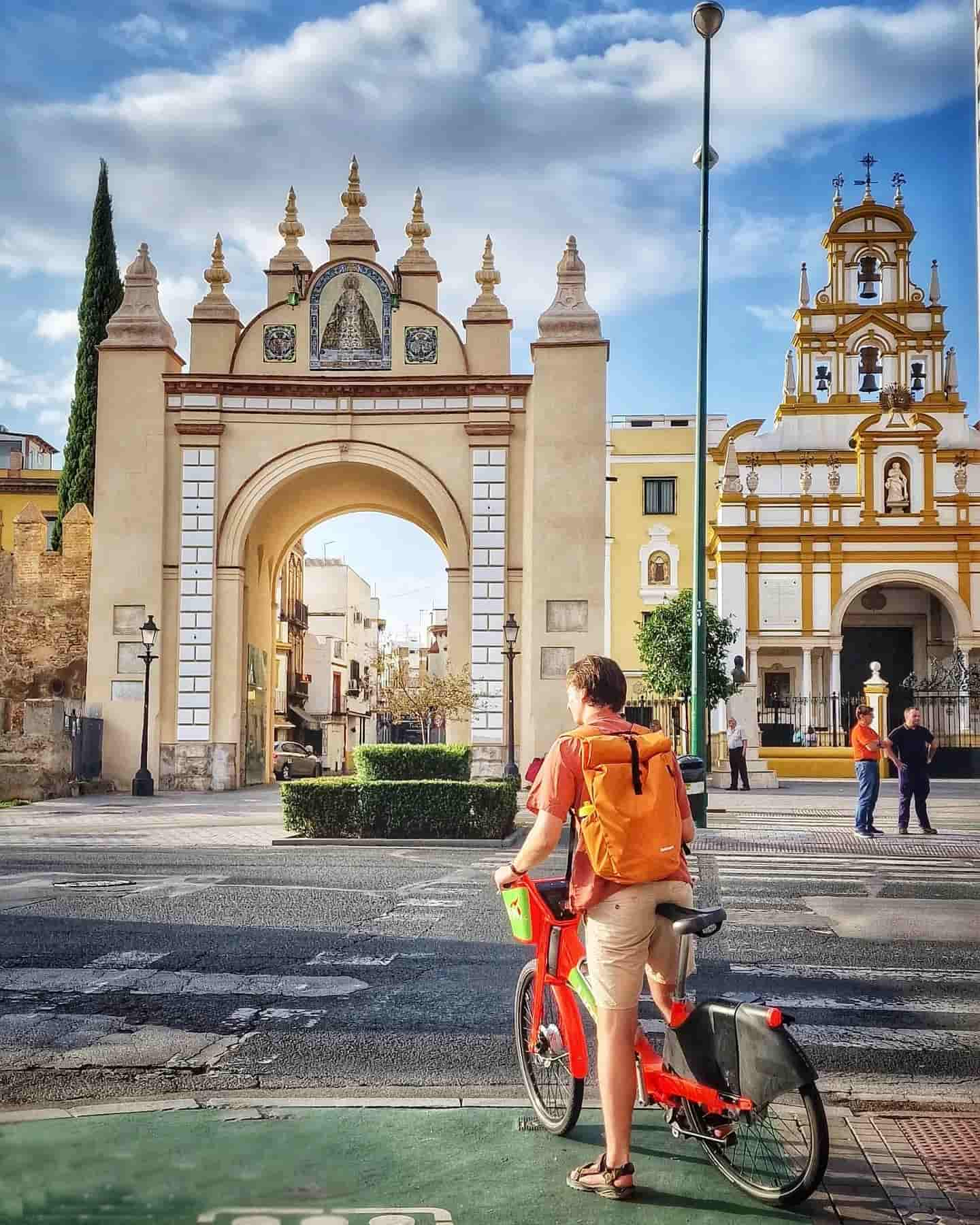 Arco de la Macarena, Séville, Espagne