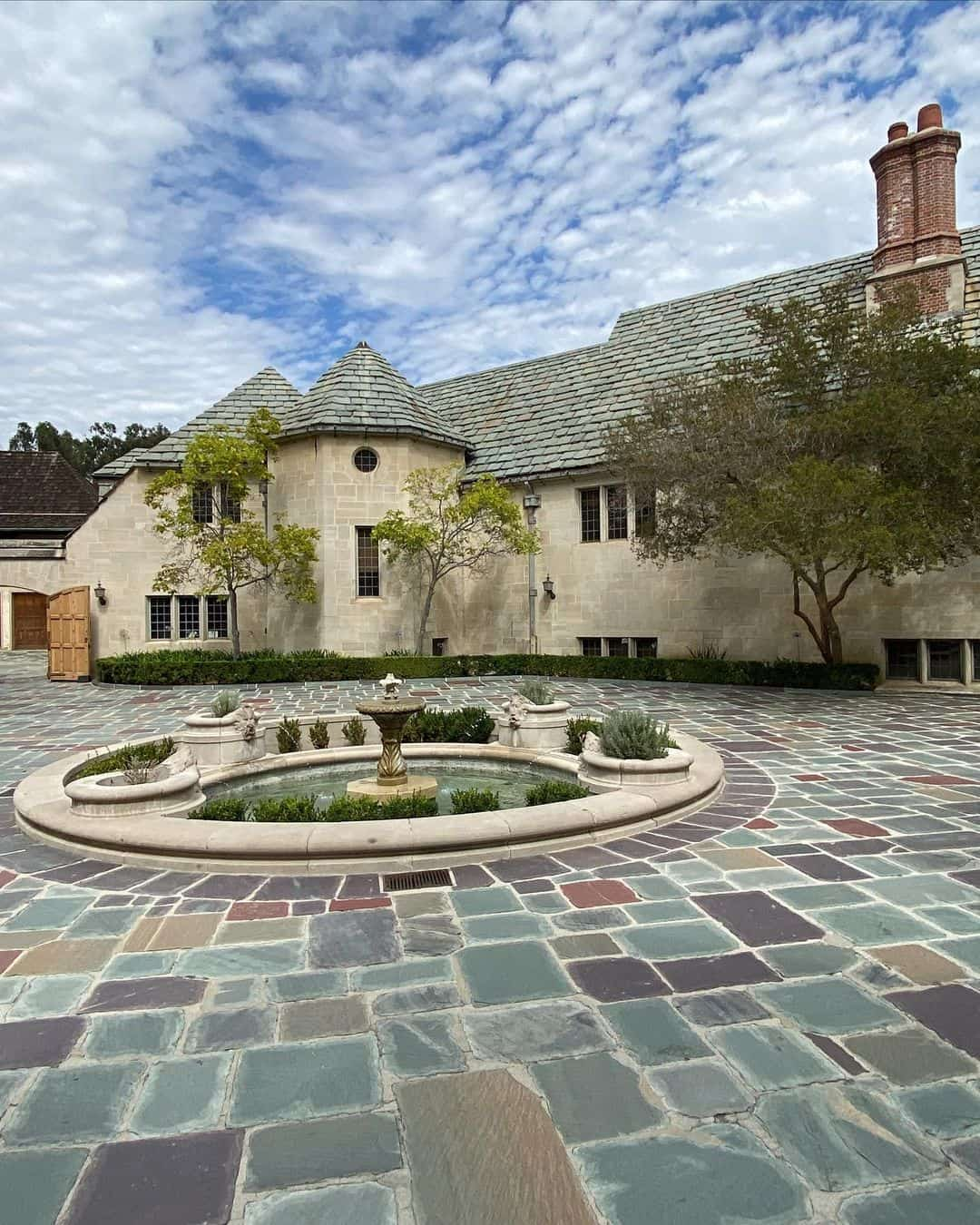 Greystone Mansion and Park