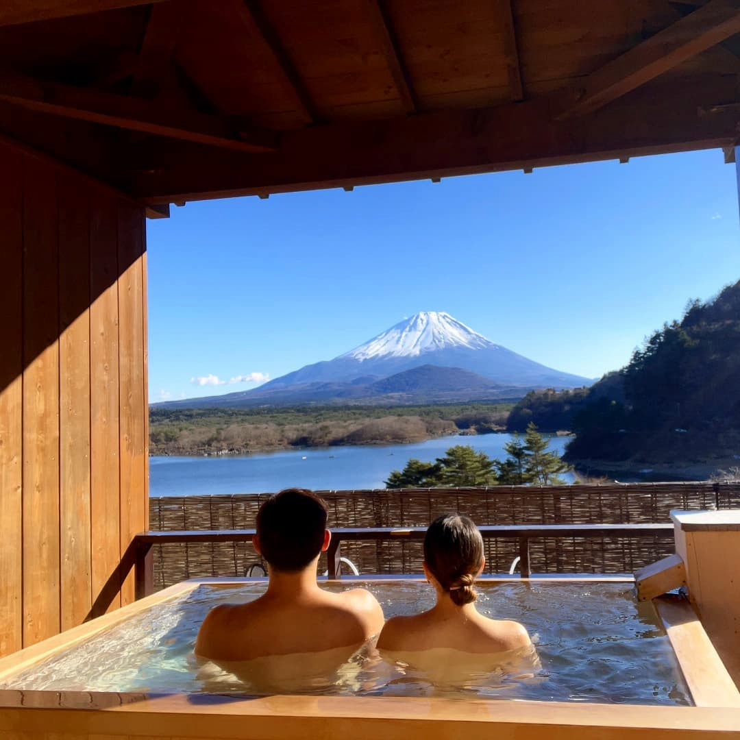 Shojiko, Mount Fuji