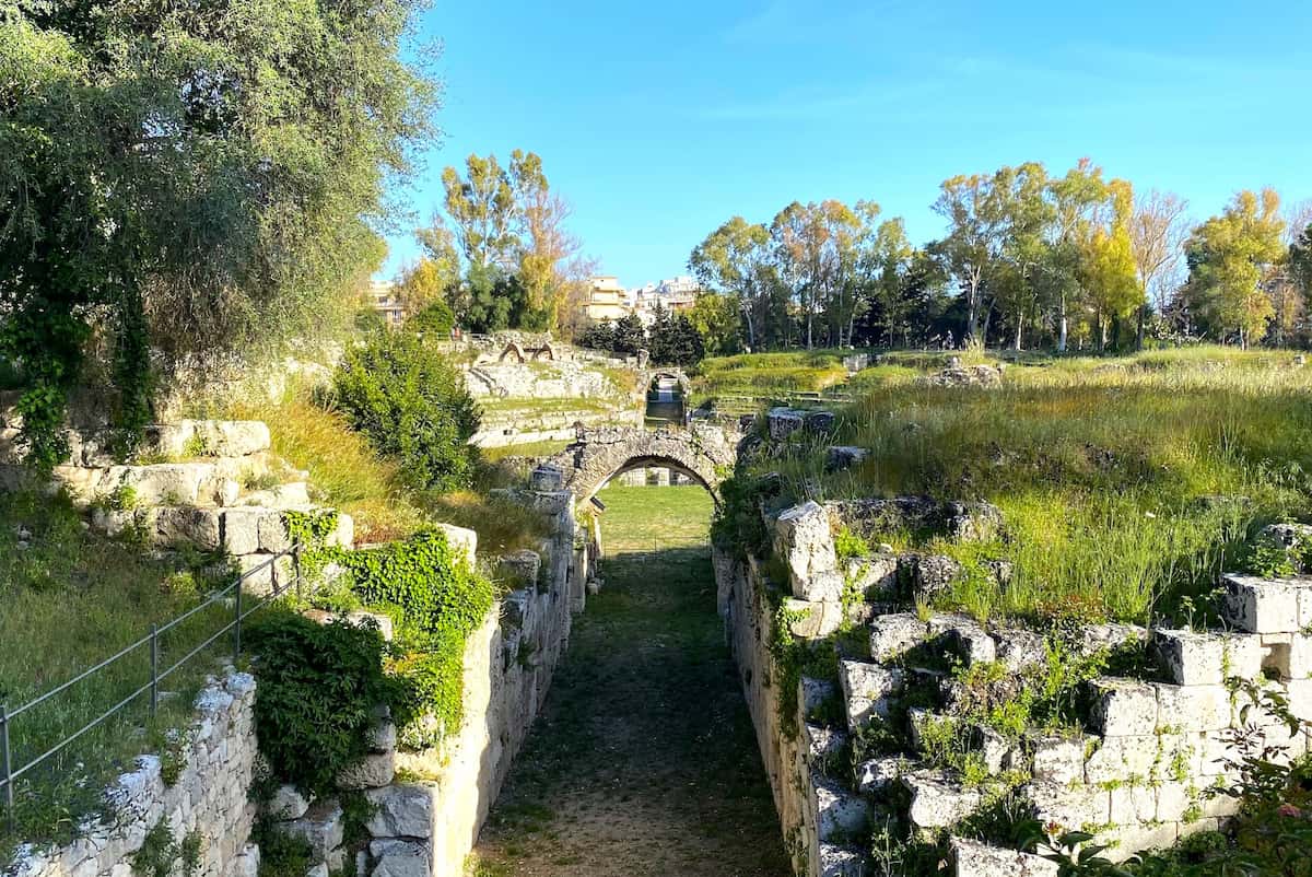 Zone du parc archéologique de Neapolis, Italie